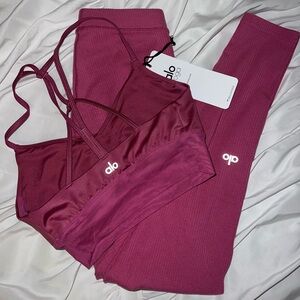 Alo Yoga Set